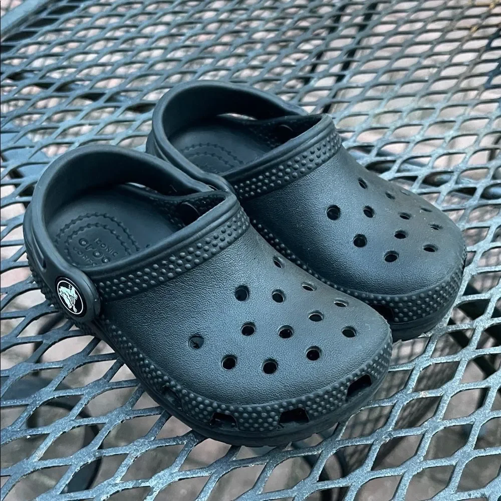 CROCS Kids Black Water Shoes Crocs Little Classic Clog Size 7